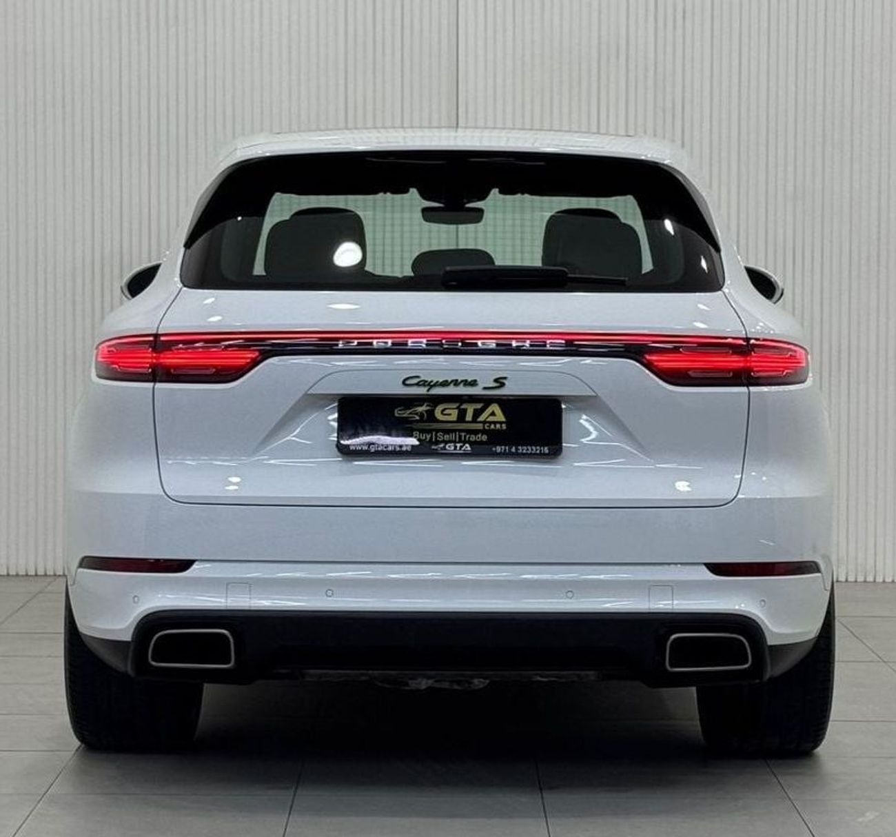 Porsche Cayenne Std 3.0L (335 HP) 2018 Porsche Cayenne, Warranty, Full Service History, Excellent Condition, GCC