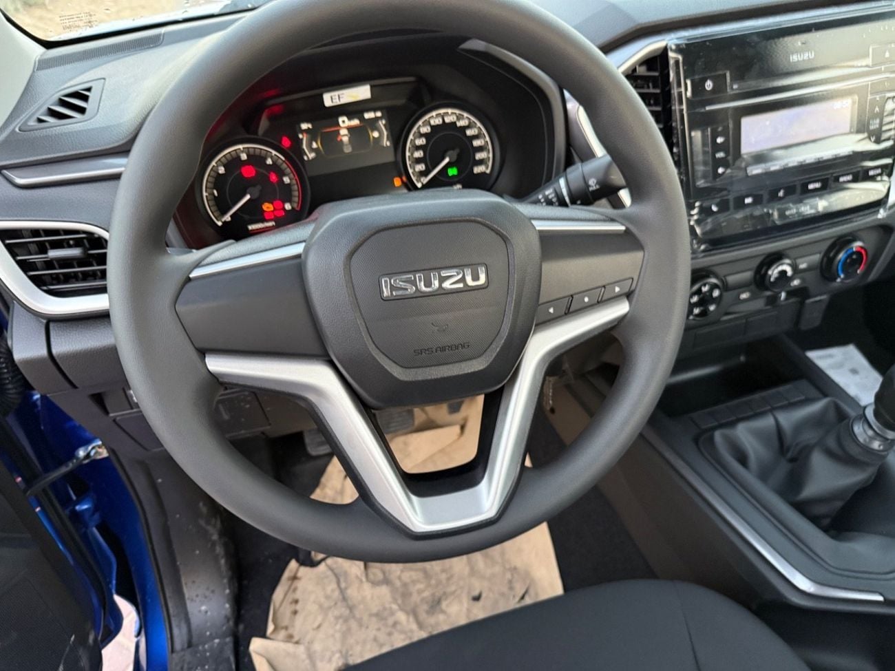 Isuzu D-MAX STD