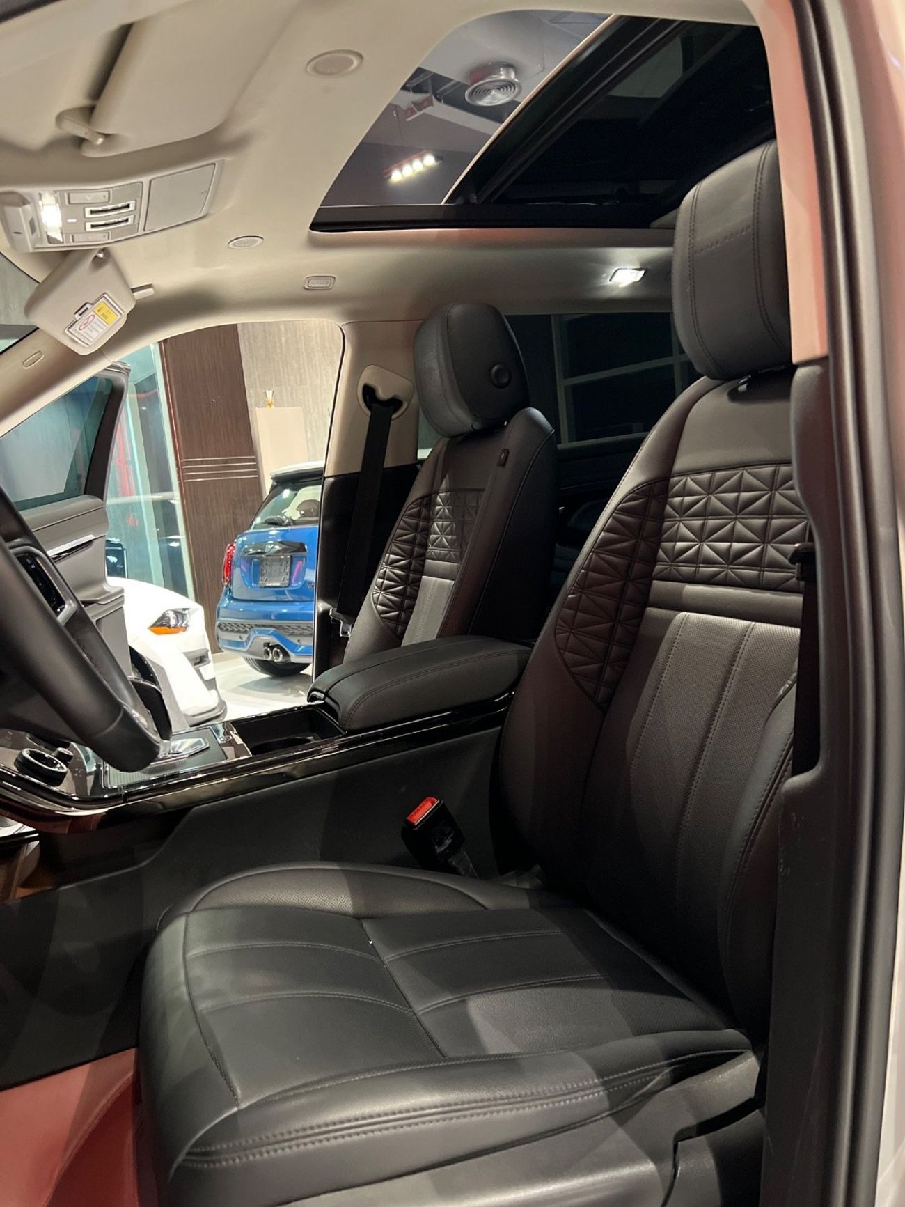 Land Rover Range Rover Evoque P250 SE 2.0L