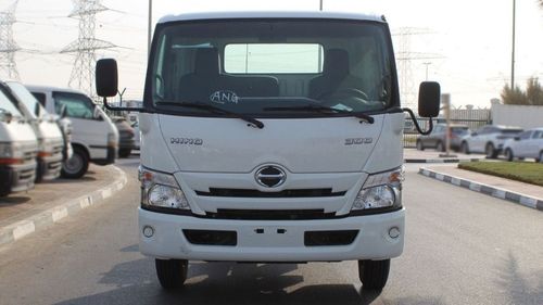 هينو 300 HINO 300 XZU 710L 6.5 TON 300S WIDE CAB 4X2 (only for export)