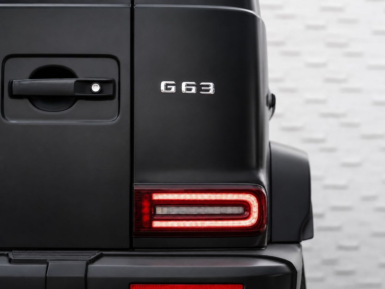 مرسيدس بنز G 63 AMG STD