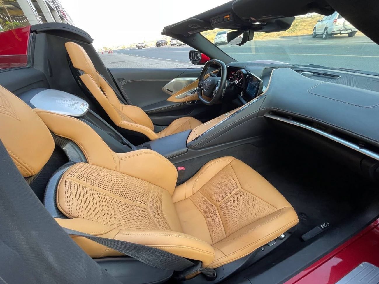 Chevrolet Corvette STINGRAY 3LT Z51 6.2L V8 / CONVERTIBLE / LOW MILEAGE / FULL OPTION / BIG SCREEN