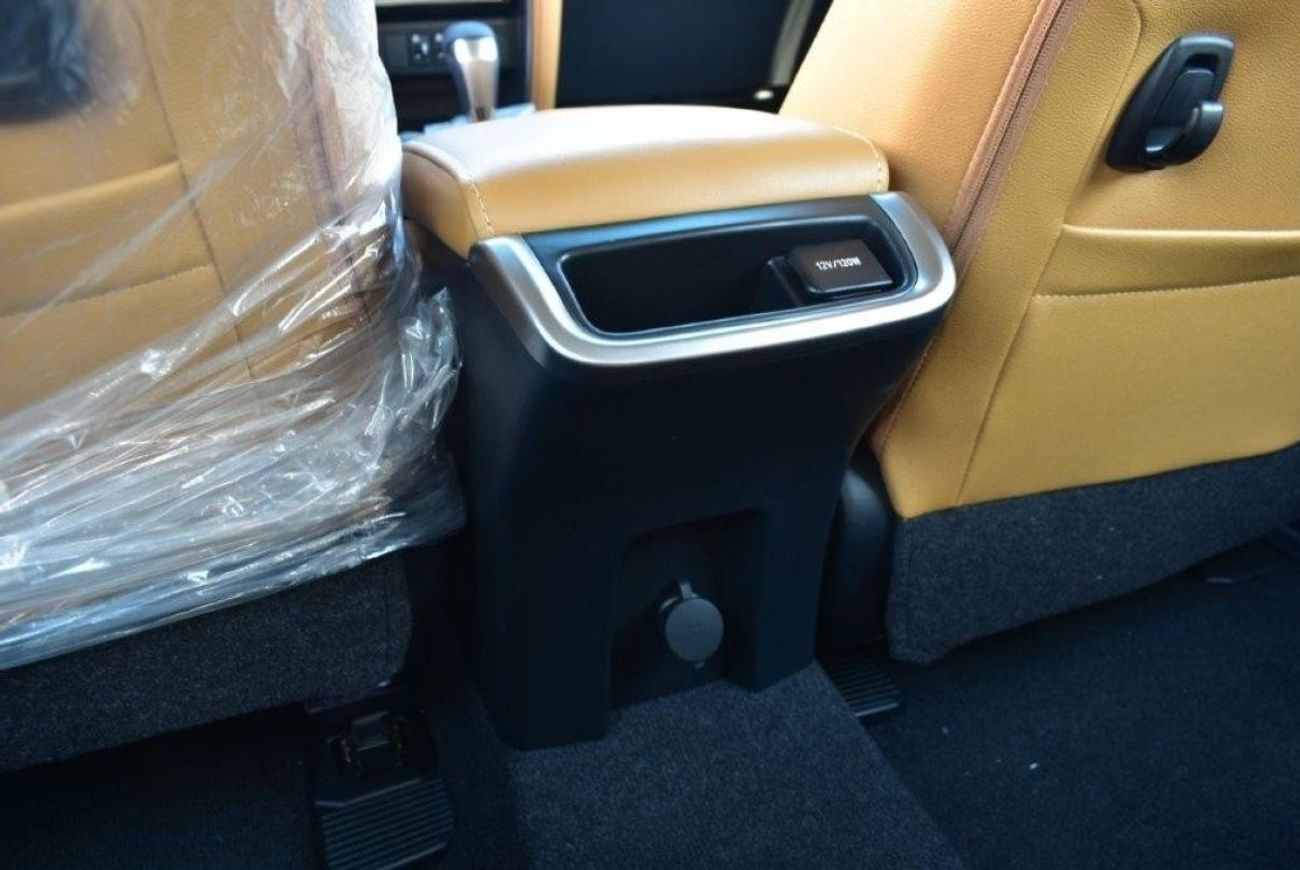 Toyota Fortuner VXR 4.0L (278 HP)