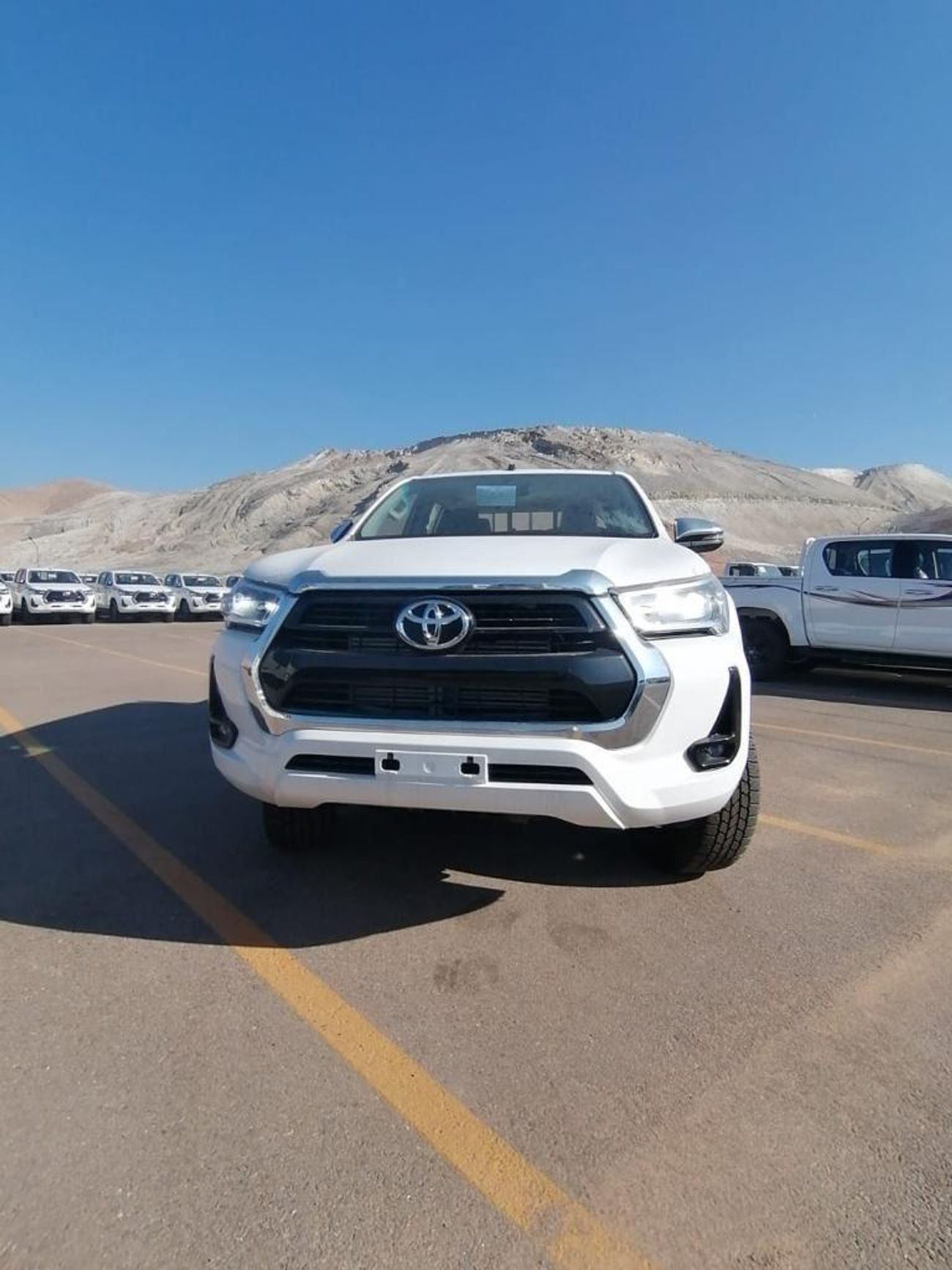 Toyota Hilux Toyota Hilux SR5 2.4L 4*4 Diesel 2025