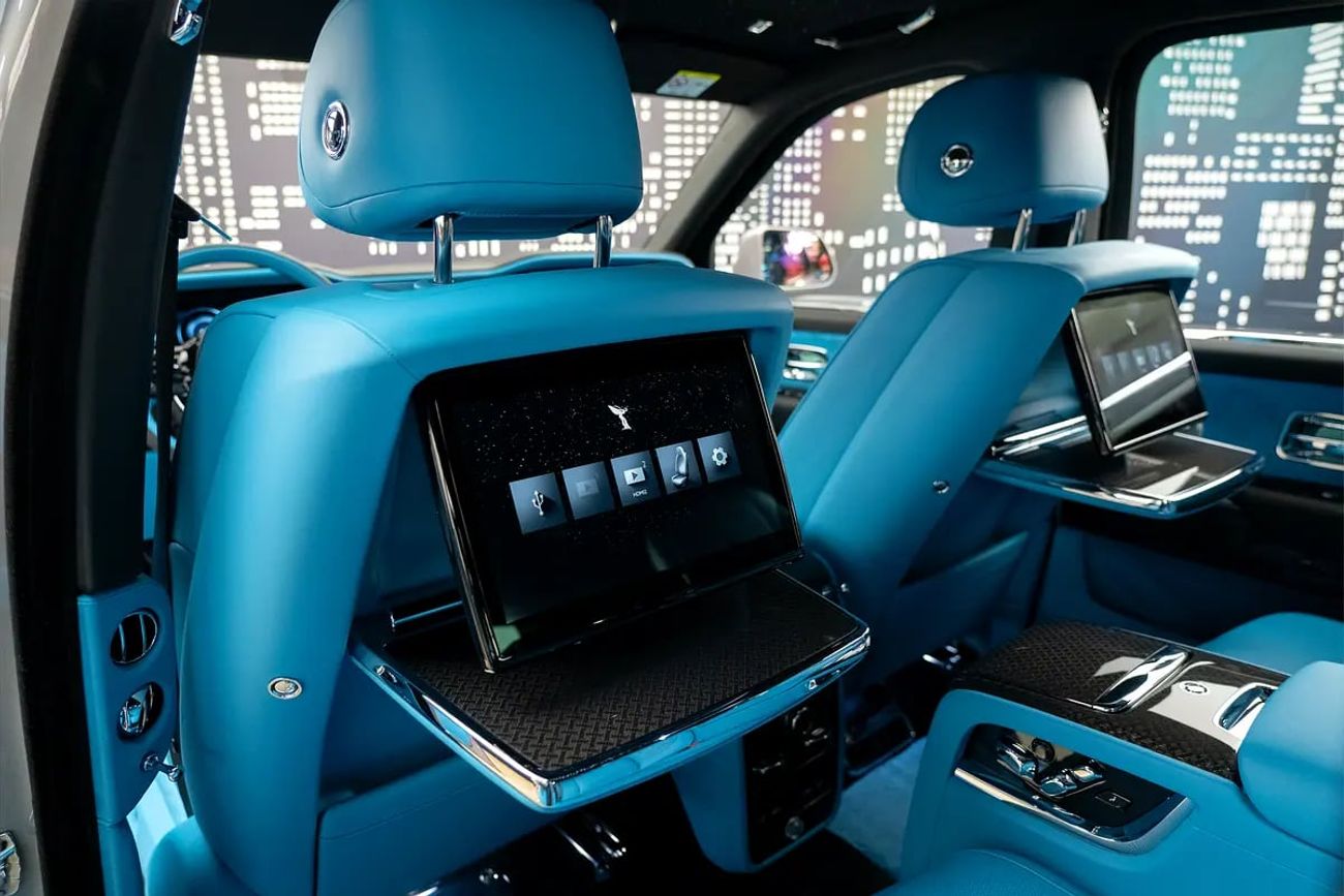 Rolls-Royce Cullinan ROLLS ROYCE | CULLINAN BLACK BADGE | GCC SPECS DEALER WARRANTY + SERVICE CONTRACT