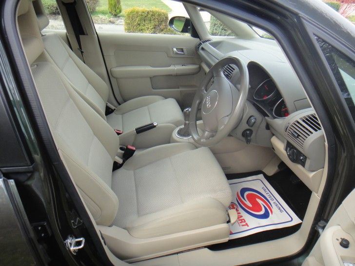 أودي A2 interior - Seats