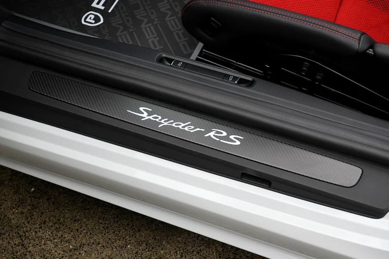 Porsche 718 Spyder RS