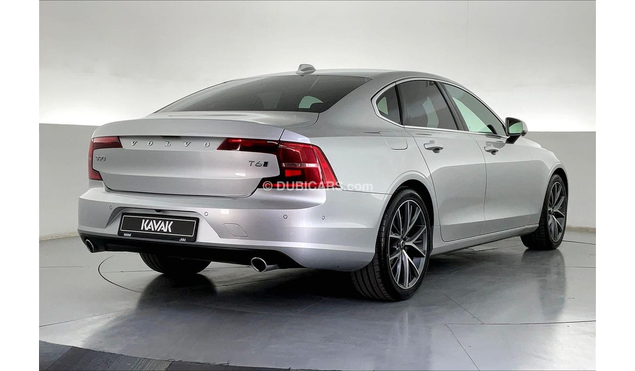 Volvo S90 Momentum