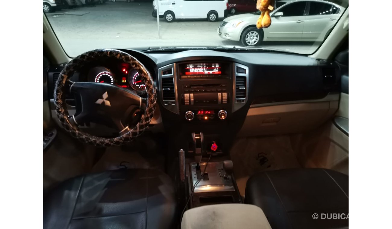 Mitsubishi Pajero GLS,3.5 Basic