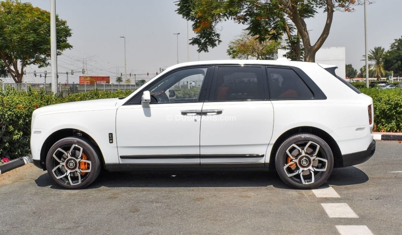 Rolls-Royce Cullinan ROLLS ROYS CULLINAN 2020 | BLACK BADGE INTERIOR AND EXTERIOR FULL OPTION | WITH A STAR LIGHT