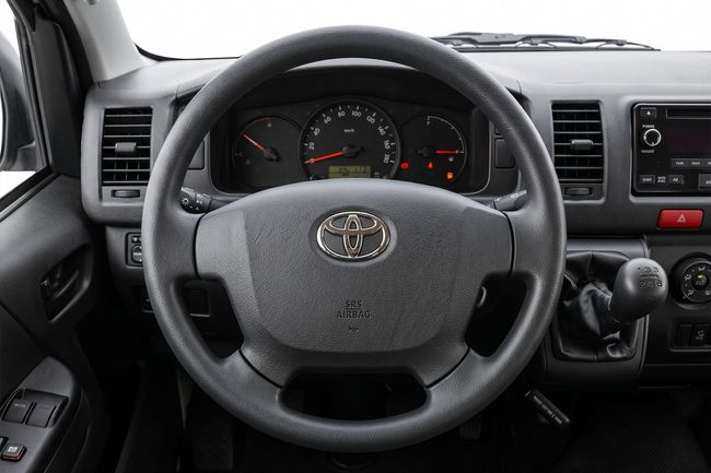 Toyota Hiace 2026 — фото 27