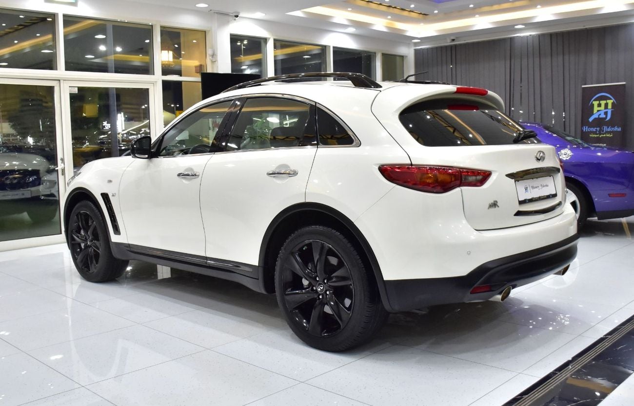 إنفينيتي QX70 ELITE SPORT EXCELLENT DEAL for our Infiniti QX70s ( 2016 Model ) in White Color GCC Specs