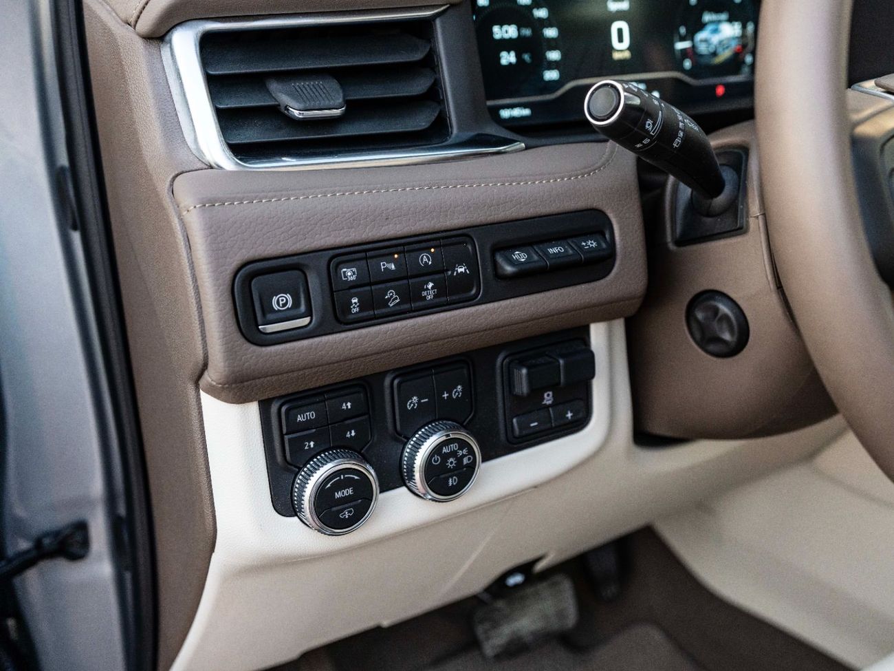 جي أم سي يوكون 6.2 V8 Denali (AWD)