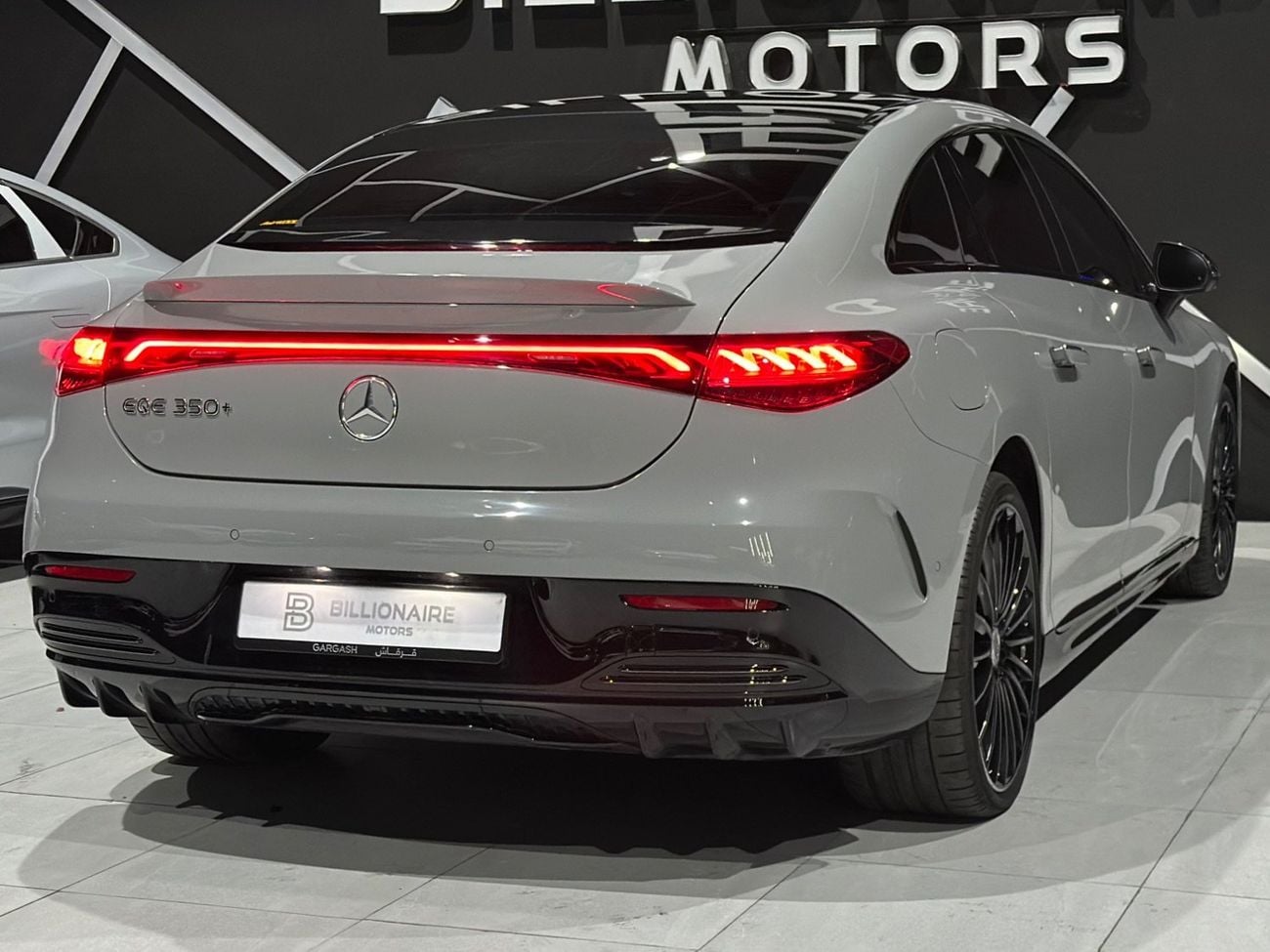 مرسيدس بنز EQE 350+ Premium +