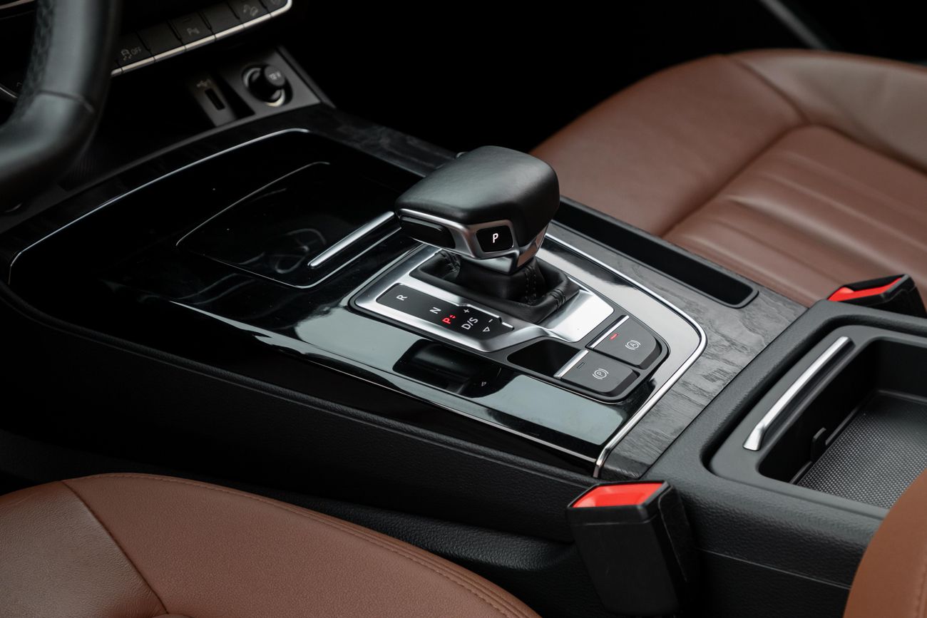 أودي Q5 Q5 S-Line | 2,546 P.M | 0% Downpayment | Impeccable Condition!