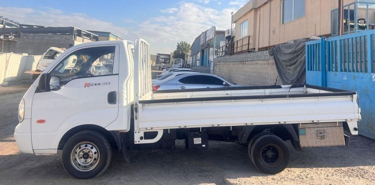 Kia Bongo STD (NON GCC) RIGHT HAND VEHICLE ONLY FOR EXPORT