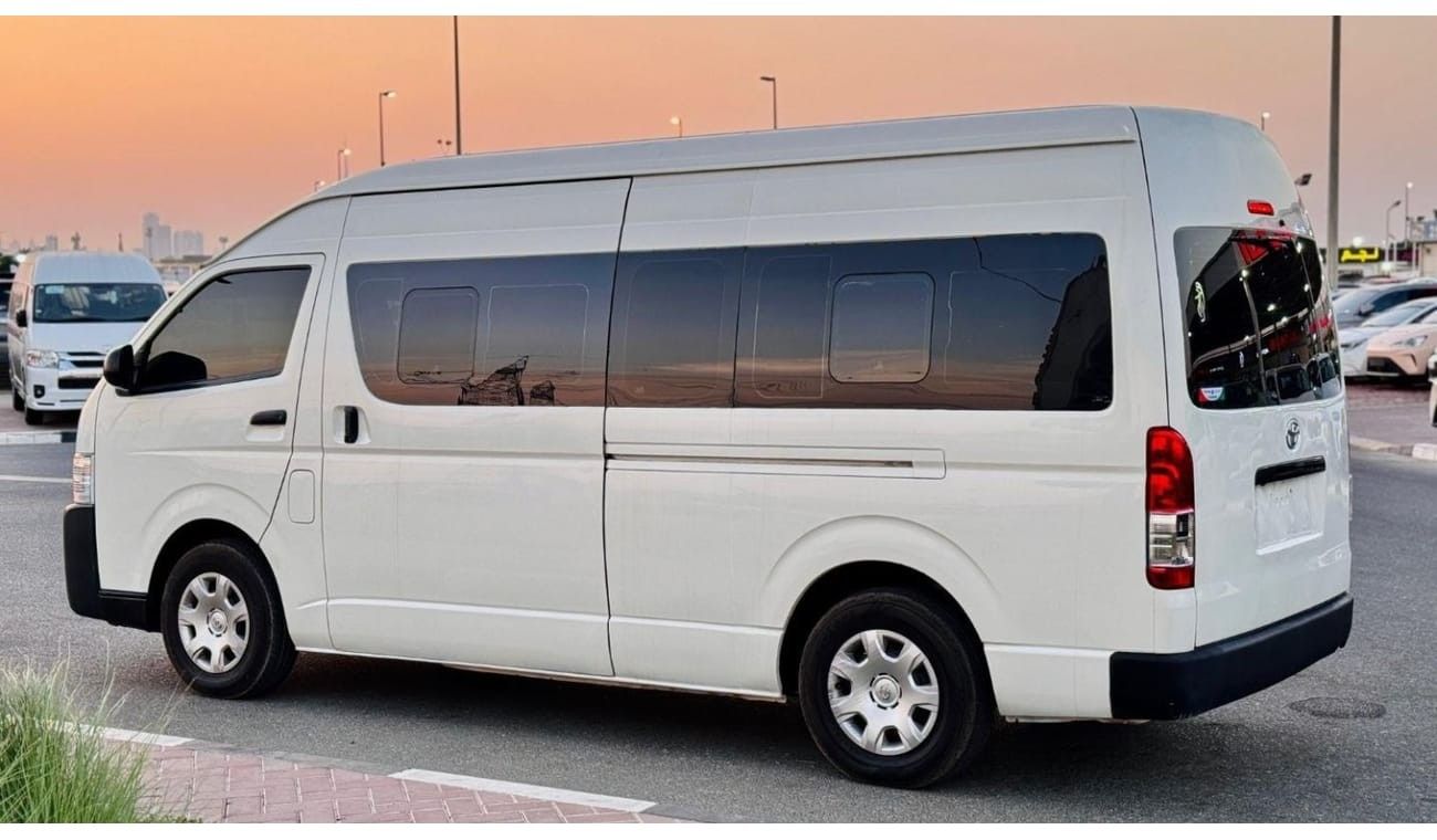 تويوتا هاياس -