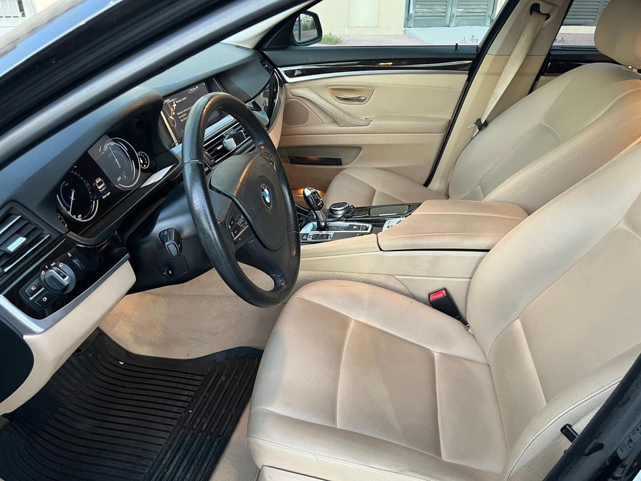 BMW 520i MIDDLE EAST EDITION
