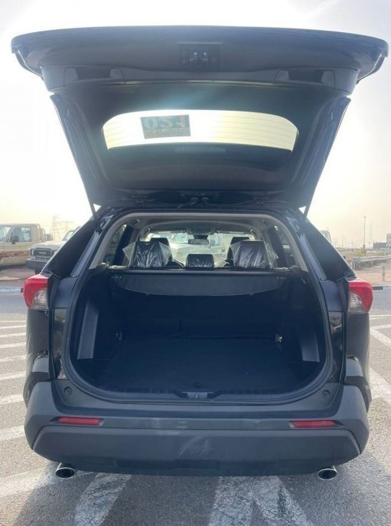 Toyota RAV4 2021 Toyota Rav4 XLE MidOption+ Push start - 2.5L V4 -