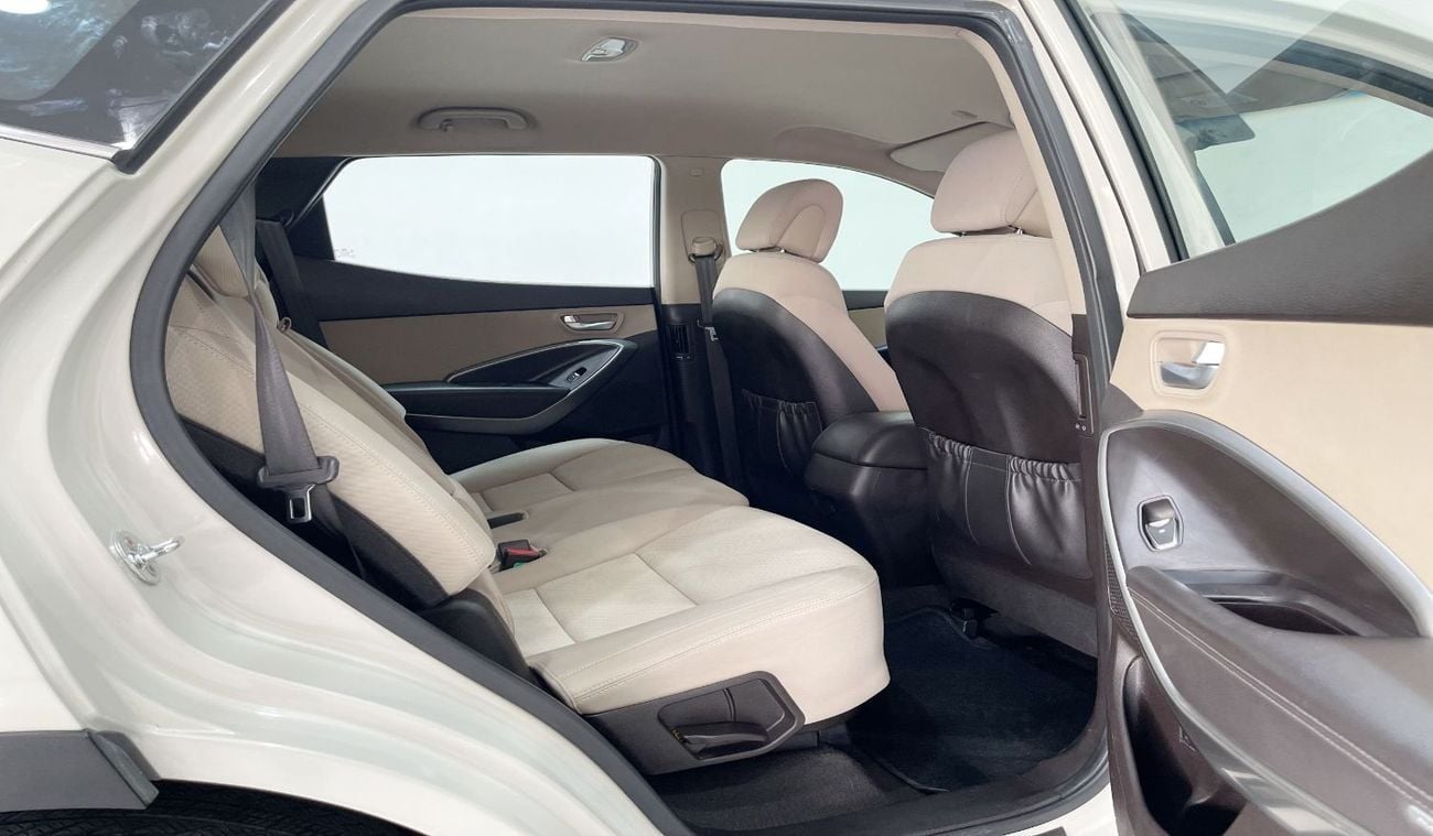 Hyundai Santa Fe GLS 3.3L-6CYL GCC SPECIFICATION