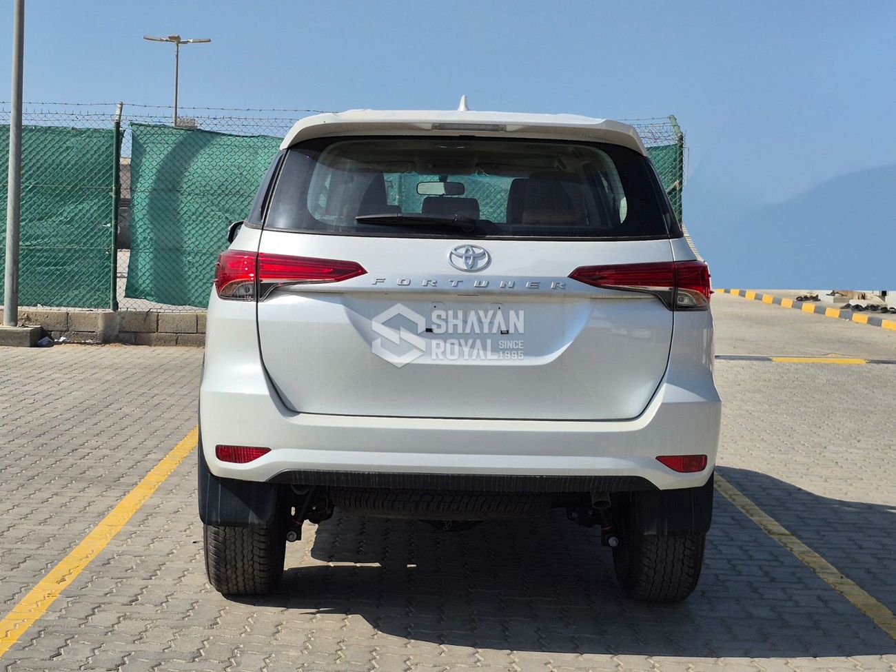 Toyota Fortuner 2.4L DIESEL STD 4WD AT 7-SEATS 2026MY ONLY FOR EXPORT