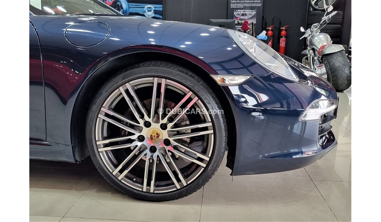 Porsche 911 PORSCHE 911 CARRERA 2015 GCC IN IMMACULATE CONDITION FULL SERVICE FROM PORSCHE FOR 265K AED