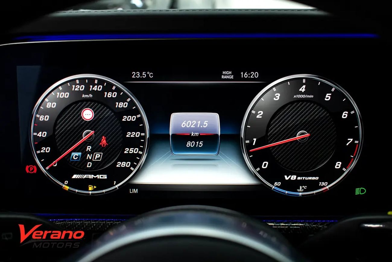 مرسيدس بنز G 63 AMG Mercedes-AMG G63 Stronger Than Time | Carbon | 8000km