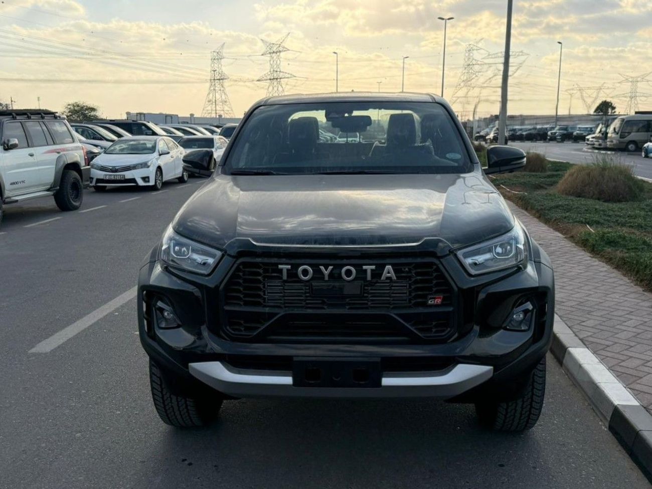 تويوتا هيلوكس Hilux GR-S 2.8 2026 with Radar Full option