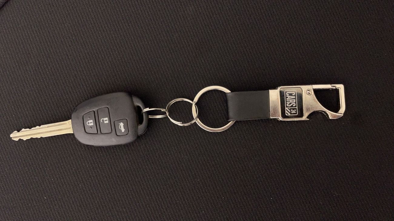 تويوتا يارس E 1.5 | بدون دفعة مقدمة | اختبار القيادة في المنزل