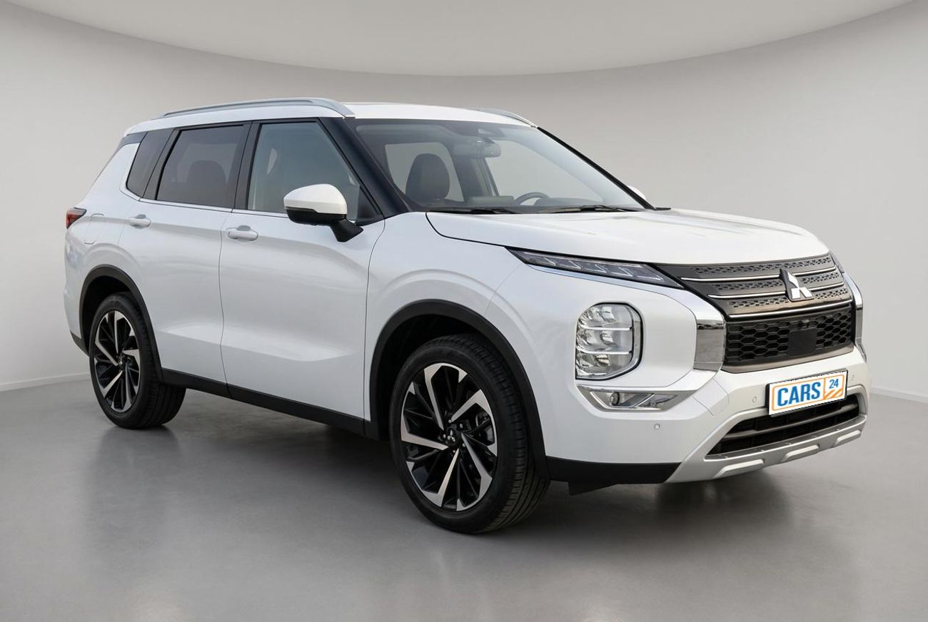 ميتسوبيشي آوتلاندر PREMIUM 2.4 | بدون دفعة مقدمة | اختبار القيادة في المنزل