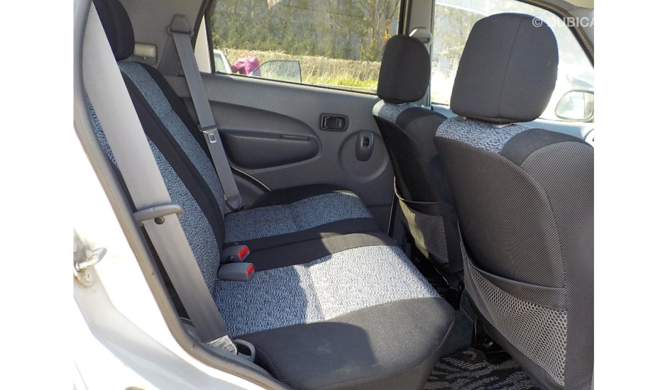 دايهاتسو تيريوس 2000