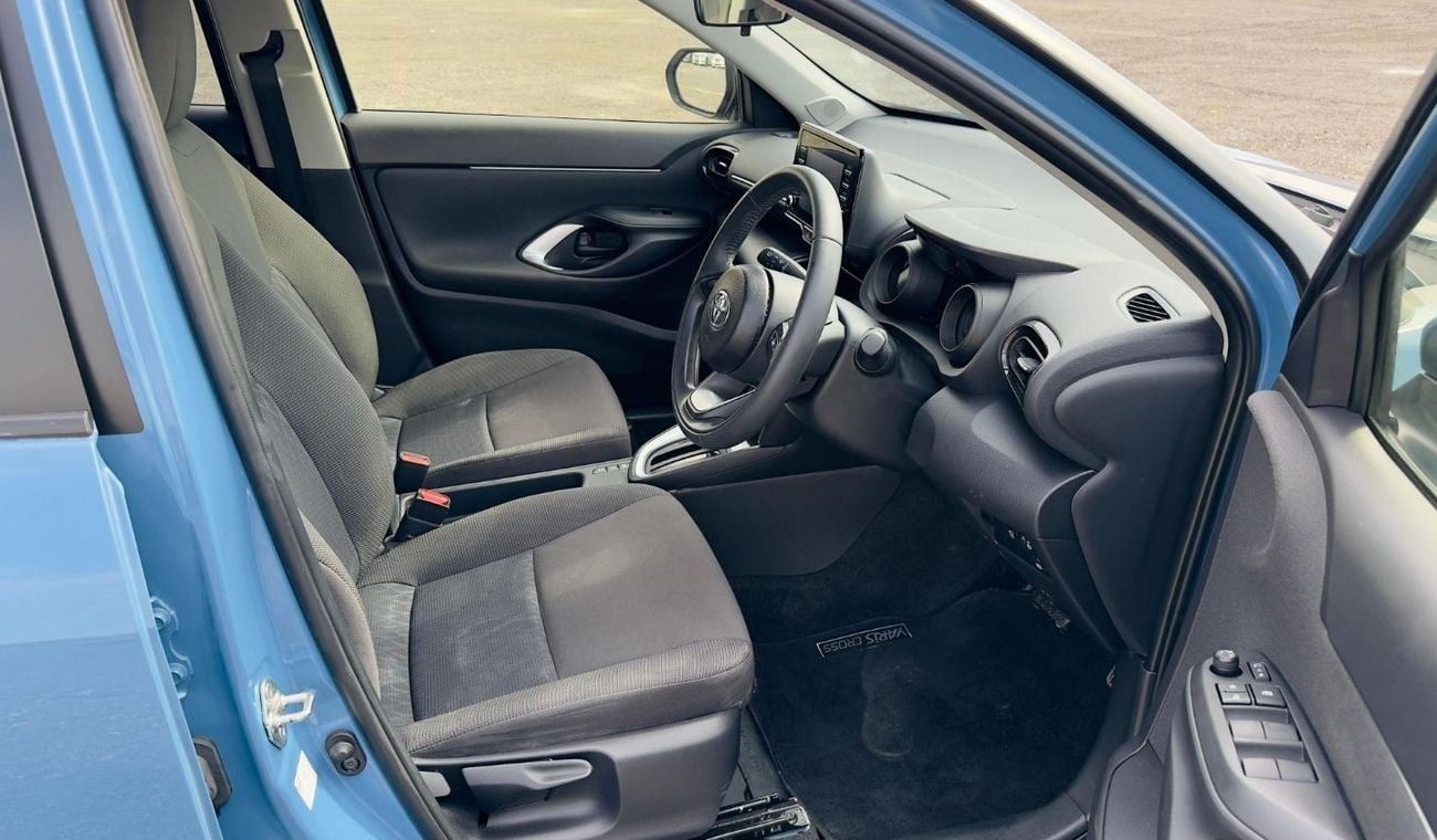تويوتا يارس كروس PREMIUM CONDITION | 1500CC HYBRID ENGINE | RHD | 2021 | 360 VIEW CAMERA