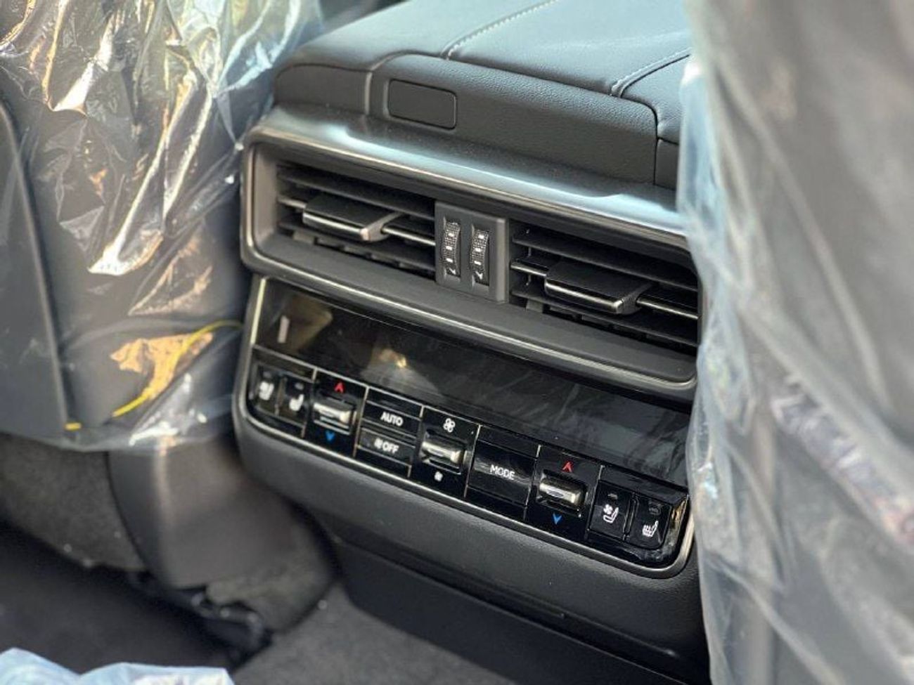 Lexus LX 600 OVER-TRAIL 3.5L PTR A/T // 2025 // FULL OPTION WITH OFF ROAD TYRE , RADAR , HEAD UP DISPLAY // SPECI