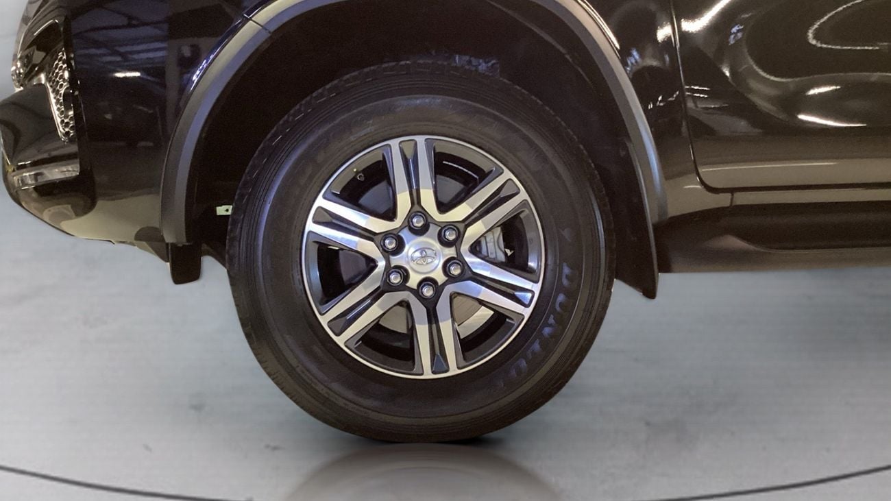 تويوتا فورتونر GXR | شامل الضمان | 0 ﺪﻔﻋﺓ ﺃﻮﻟﻯ