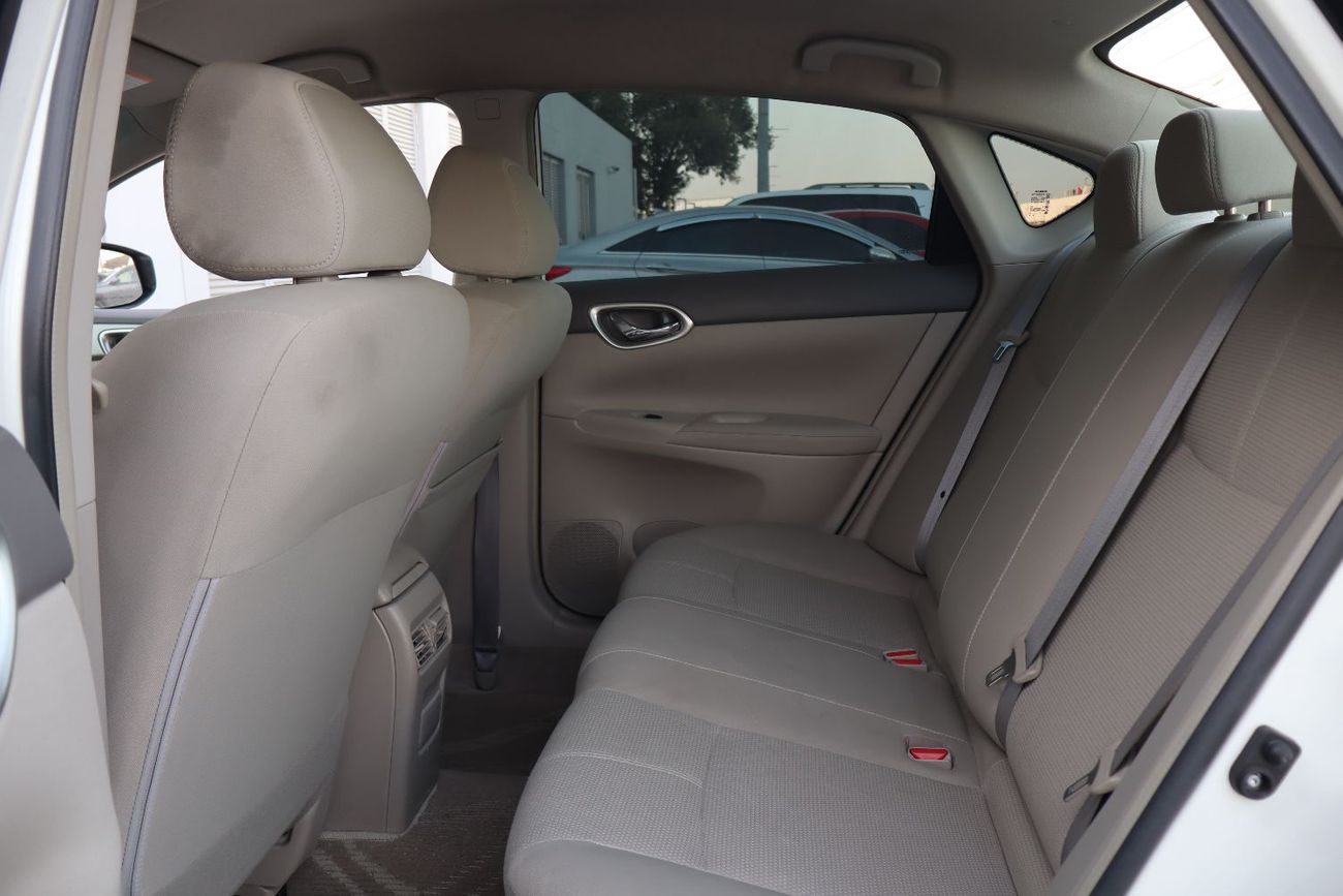 Nissan Sentra S 1.6L (110 HP)