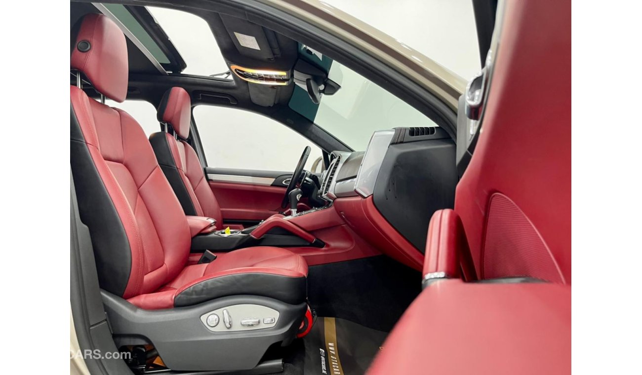 Porsche Cayenne 2016 Porsche Cayenne GTS 42000km, Full Service History, Warranty, GCC