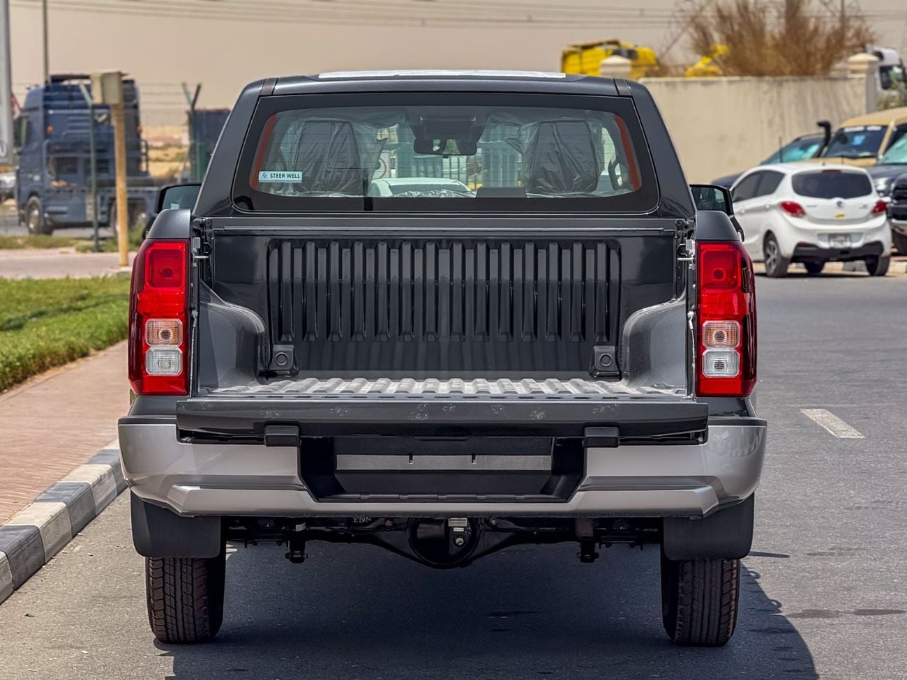 ميتسوبيشي L200 2027 GL | Mid-Line 2.4L Petrol 4x4 MT | DC Pickup | Brand New | EXPORT