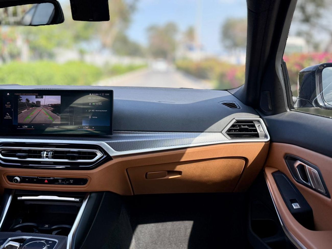 بي أم دبليو 320 2,056 AED Monthly II BMW 320i M Kitt II 0% Down payment II Still Under Warranty To 2027