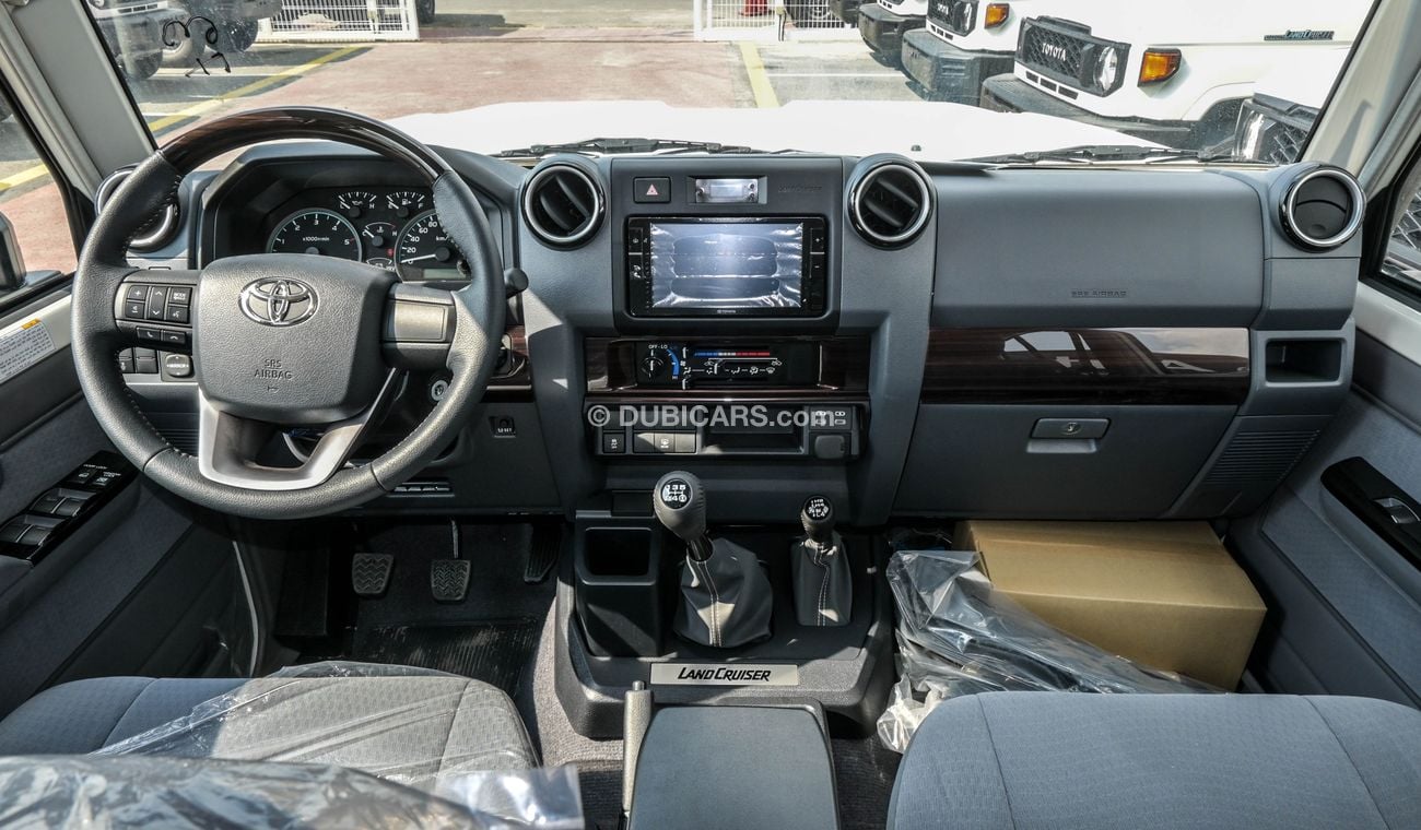 Toyota Land Cruiser 70 LC76 4.5L V8 YM 2024 Full option