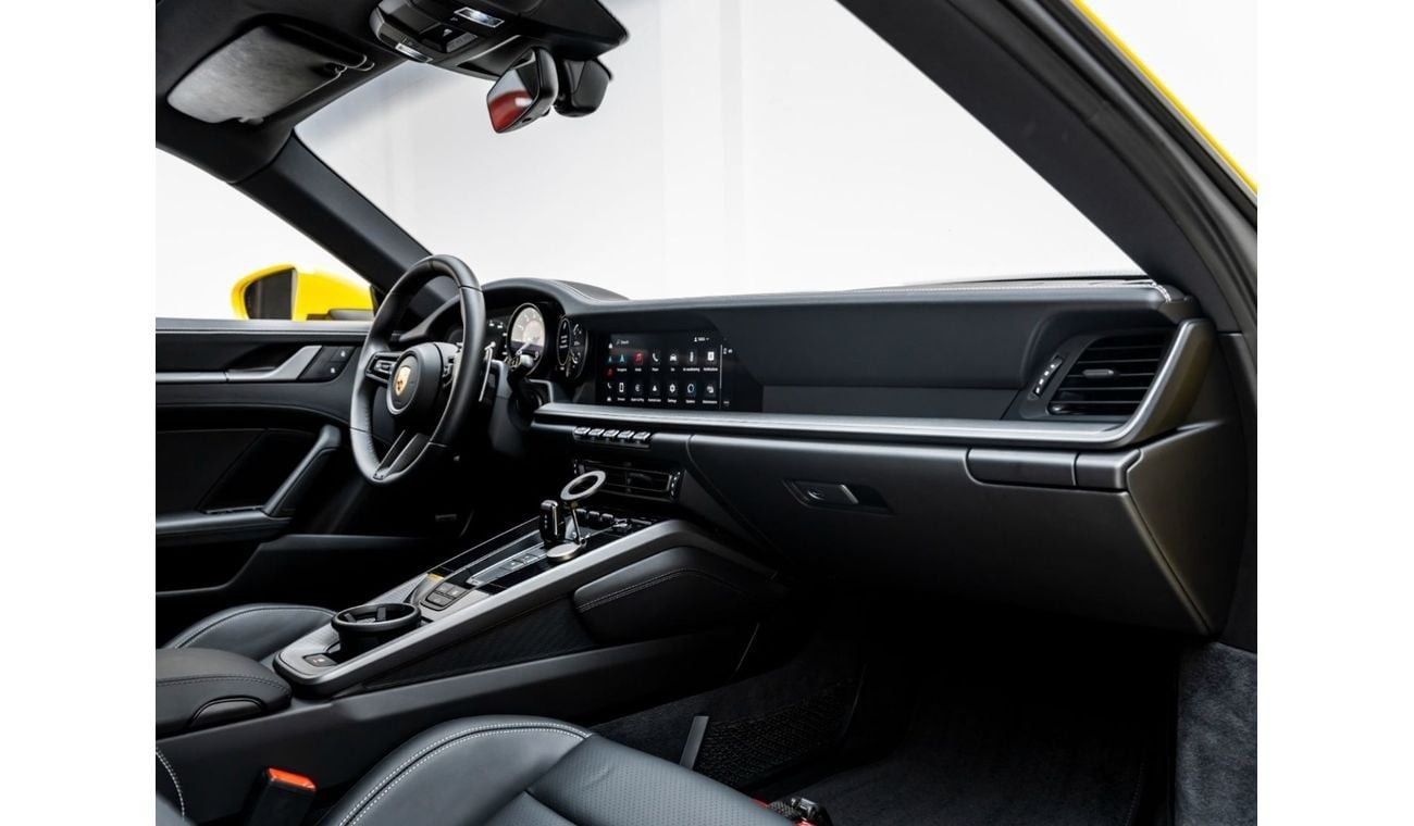 Porsche 911 Carrera 3.0L (380 HP) Coupe