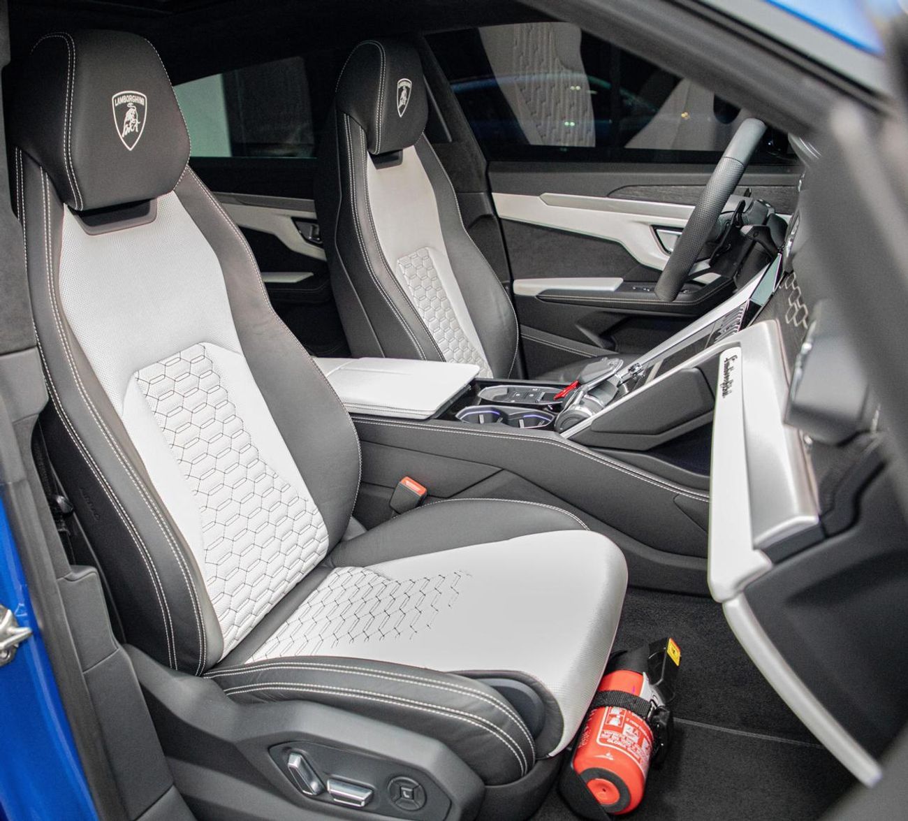 لامبورغيني اوروس STD 4.0T V8