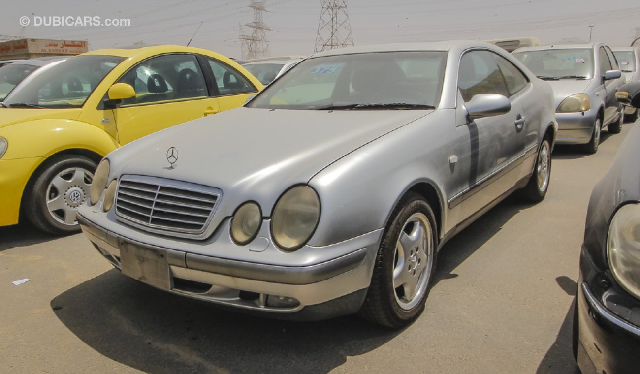 Mercedes-Benz CLK 320