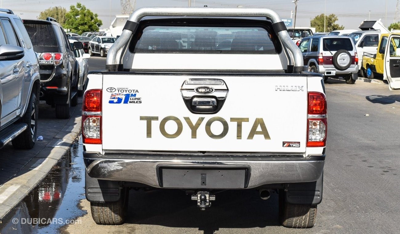Toyota Hilux 3.0 D-4D  Right Hand
