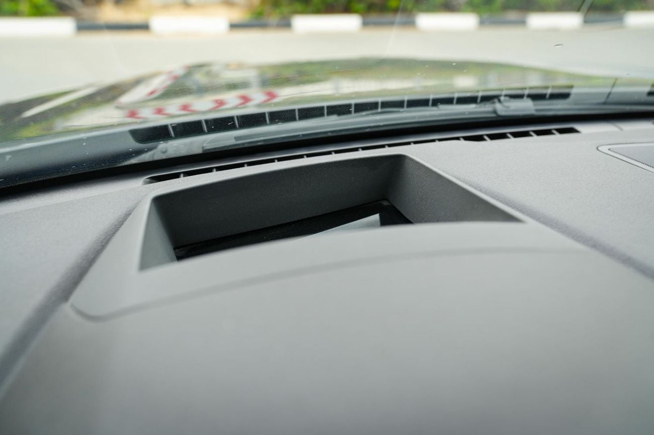 BMW X3 X DRIVE 28I 2017!! GCC SPECS!! WELL MAINTAINED