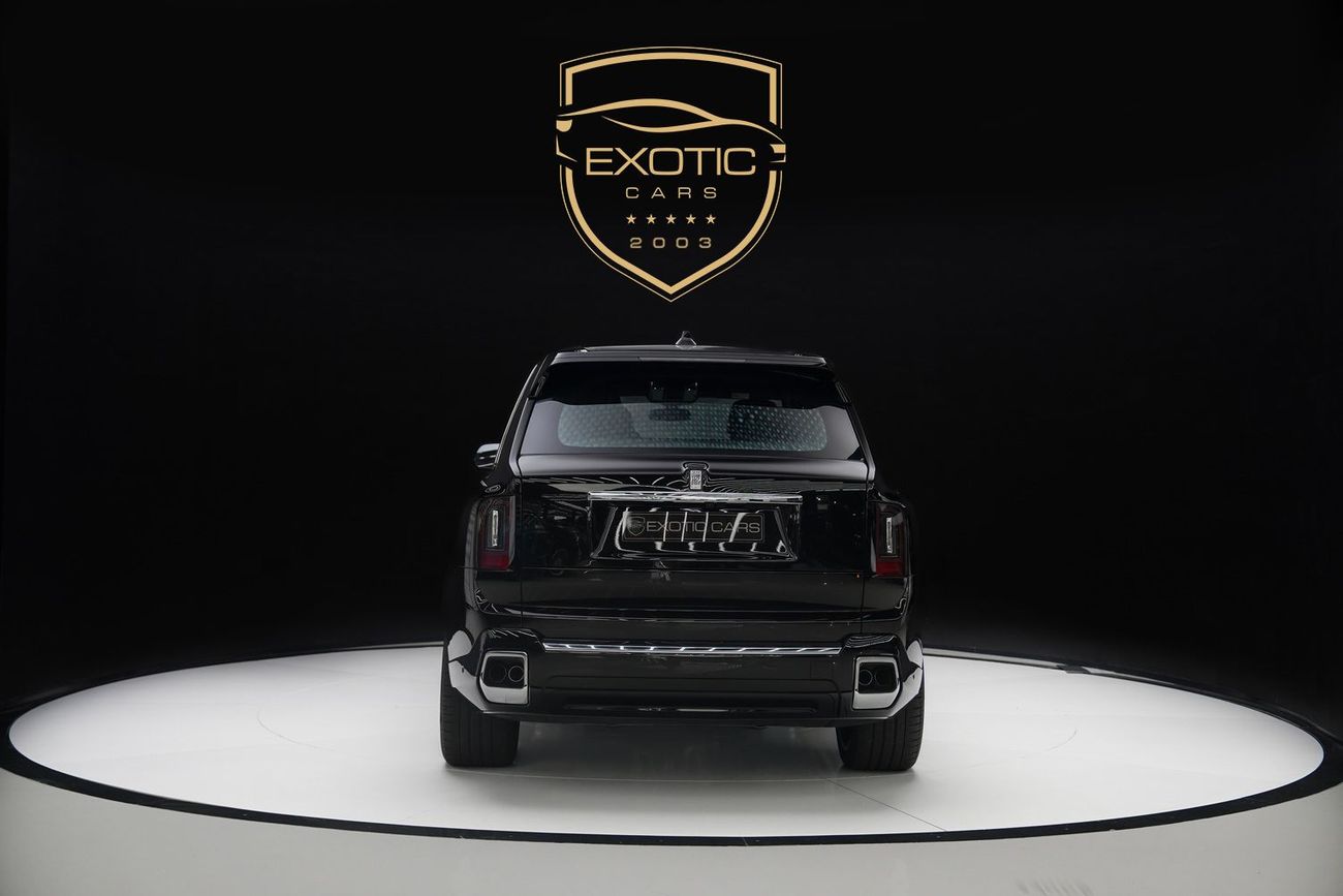 Rolls-Royce Cullinan Rolls Royce Cullinan Silver Badge