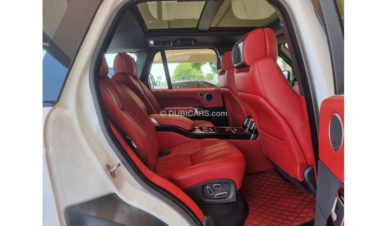 Land Rover Range Rover RAMADAN ALL IN ONE DEAL = FREE REGISTRATION = WARRANTY = INSURANCE SALIK = FULL SERVICE HISTORY