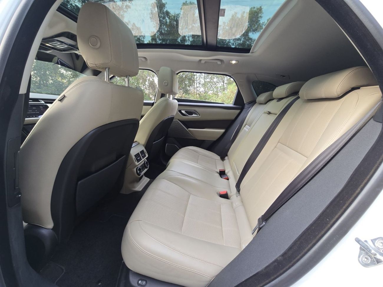 لاند روفر رينج روفر فيلار P250 S 2.0L Petrol RANGE ROVER VELAR 2018 GCC FULL OPITION // PERFECT CONDITION