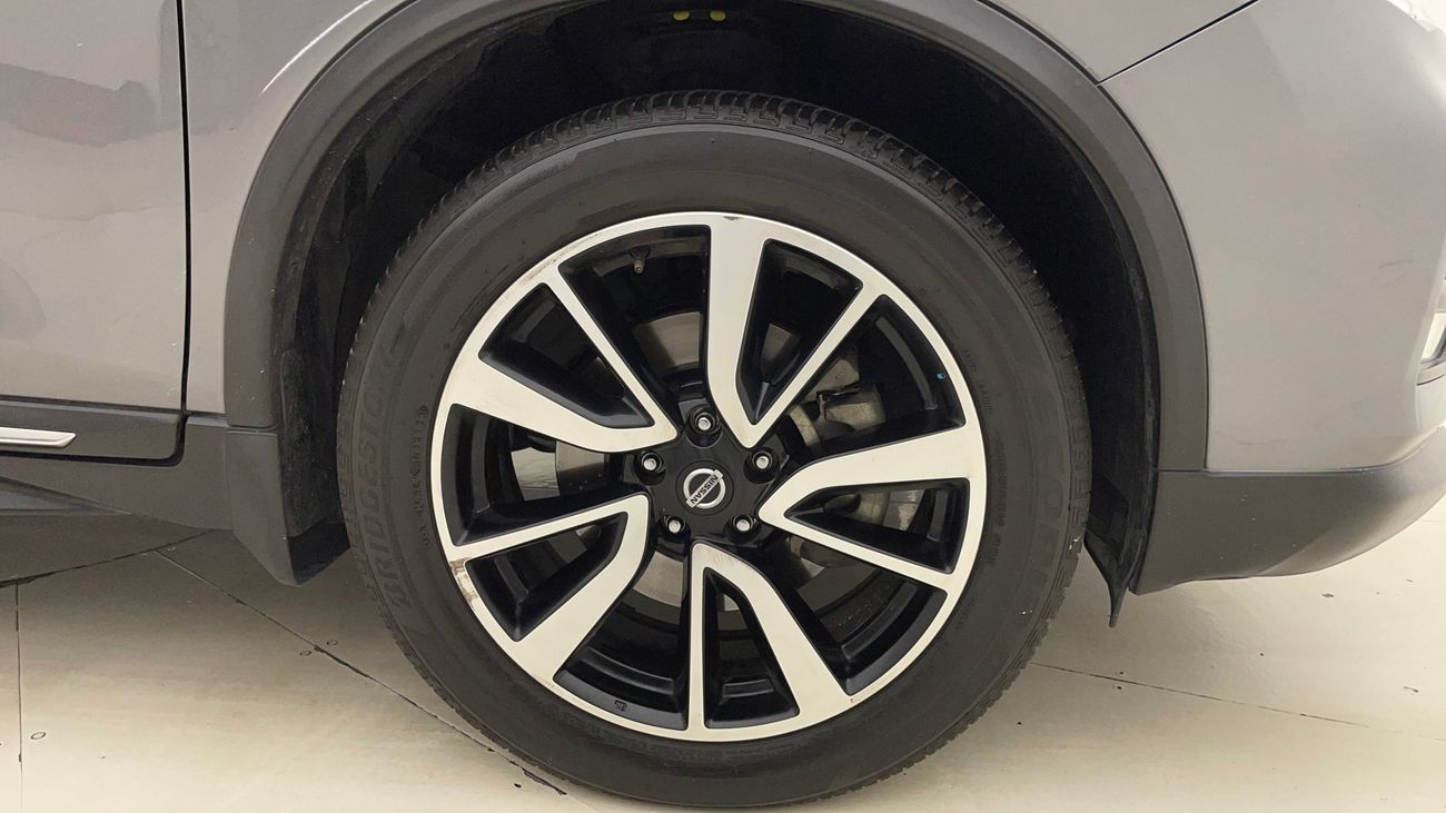 نيسان إكس تريل SL 2.5 | بدون دفعة مقدمة | اختبار القيادة في المنزل