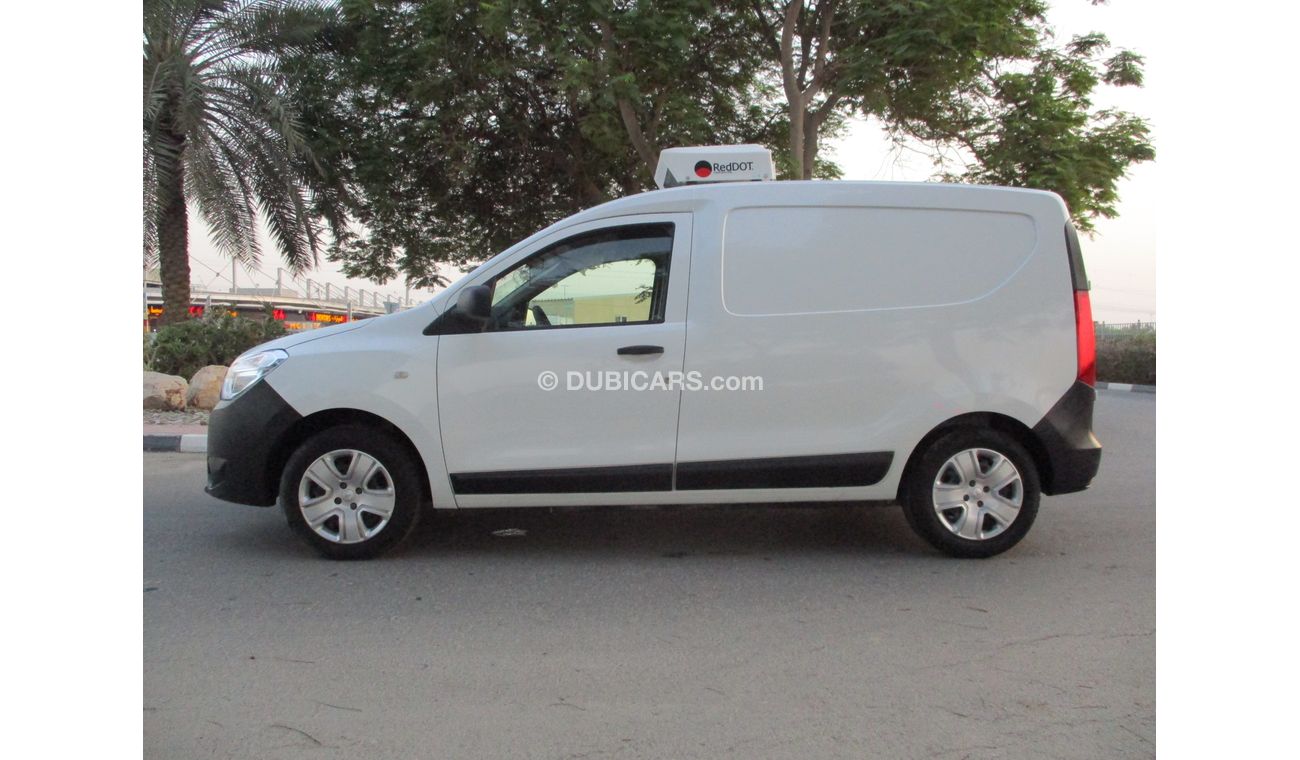 رينو دوكر فان 2018 مع ثلاجه بحاله الوكاله ماشيه فقط 28000 كيلوا تحت الضمان