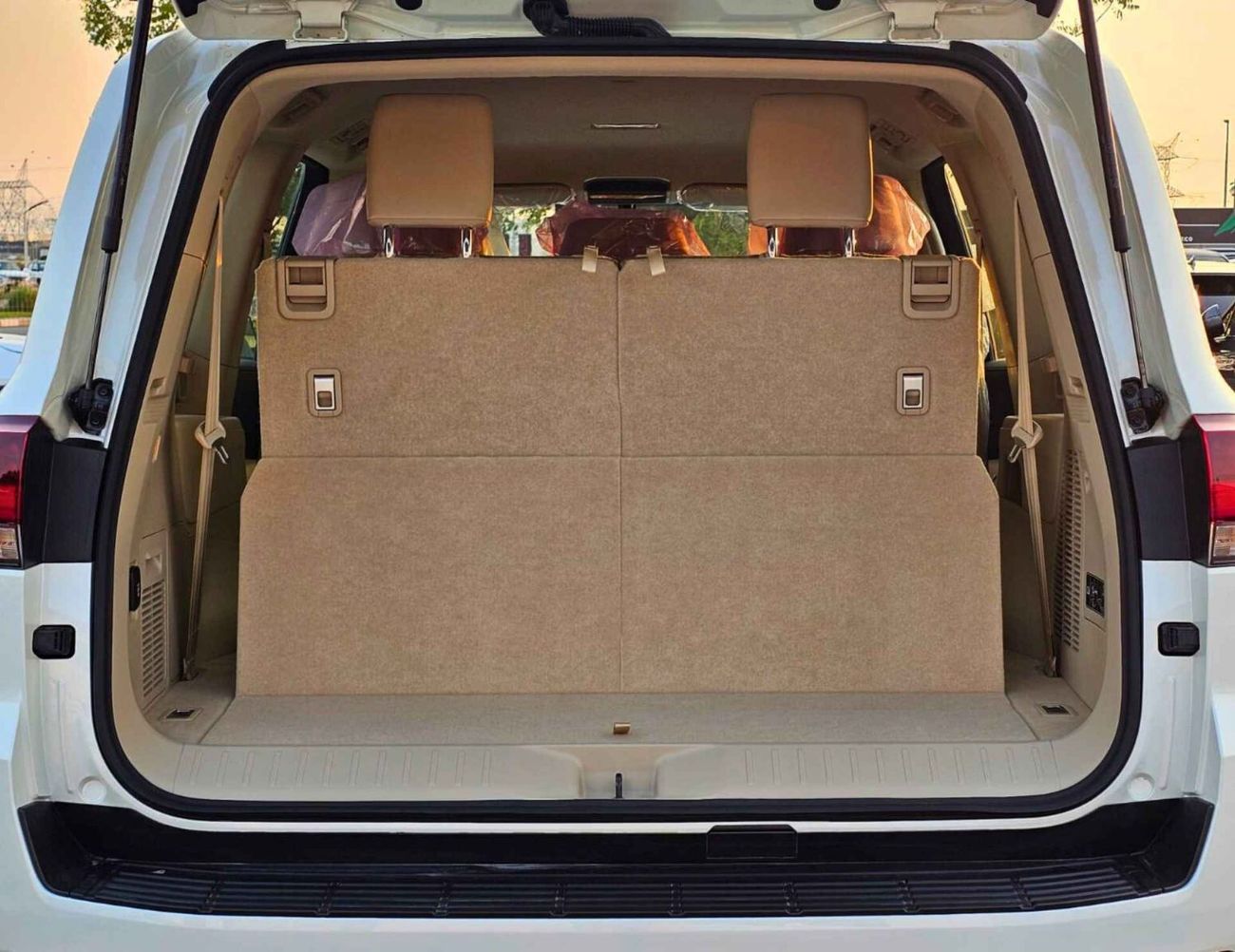 تويوتا لاند كروزر GXR TWIN TURBO BASIC / 3.5L V6 PETROL / DRIVER PWR SEAT / FABRIC SEAT / COOL BOX (CODE # GXR-G)